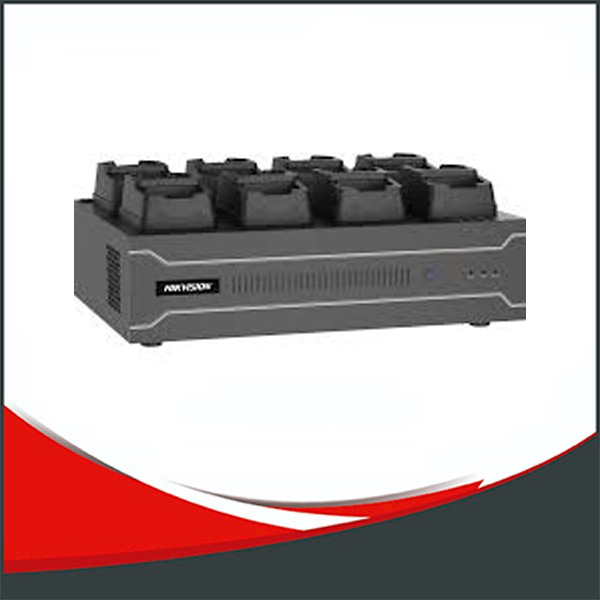[SEGC-DS-MDS001/2T/8(B)] DOCK STATION HIKVISION, HASTA 8 PUESTOS DE BODYCAM, SOPORTA 4 DISCOS DE HASTA 8TB CADA UNO.