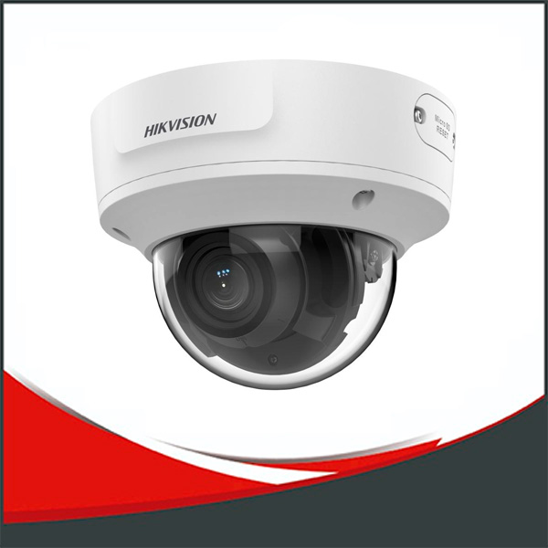 CÁMARA IP HIKVISION ACUSENSE 6MP DOMO VARIFOCAL 2.7MM -13,5MM MOTORIZADA, IR HASTA 40M,IP67,IK10.
