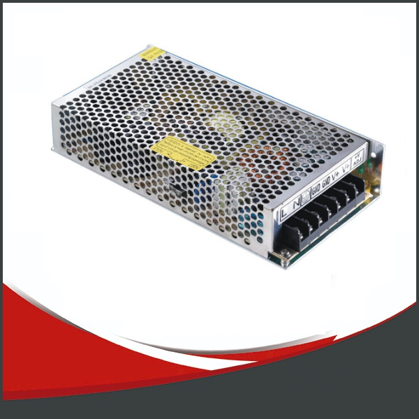Fuente Swithiching Interna de Alto Rendimiento de 12Vcc 10A de salida. Input: 100-240VAC Seleccionable. Voltaje de salid